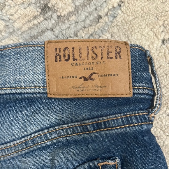 Hollister Blue Denim Shorts - Picture 4 of 4